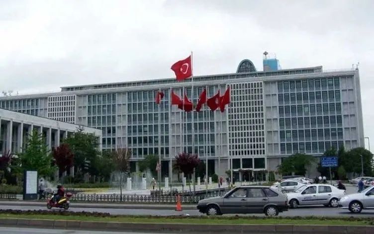 Rüşvet listesi ortaya saçıldı: Rıza Akpolat’tan Ekrem İmamoğlu medyasına 56 milyon lira! Listede İsmail Küçükkaya, Nevşin Mengü ve Ali Haydar Fırat var... 8
