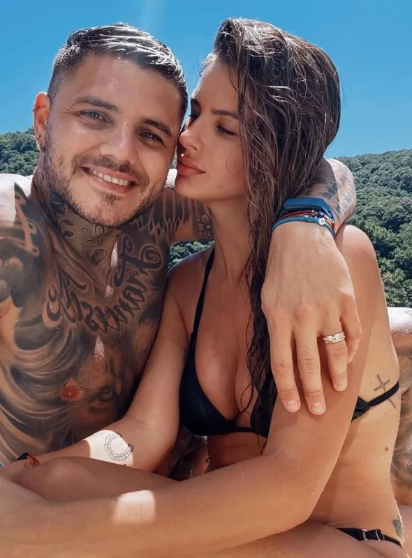 Başörtülü paylaşımlarıyla olay olmuştu! Icardi'nin sevgilisi China Suarez, bu kez bikini pozlarıyla kasıp kavurdu 4