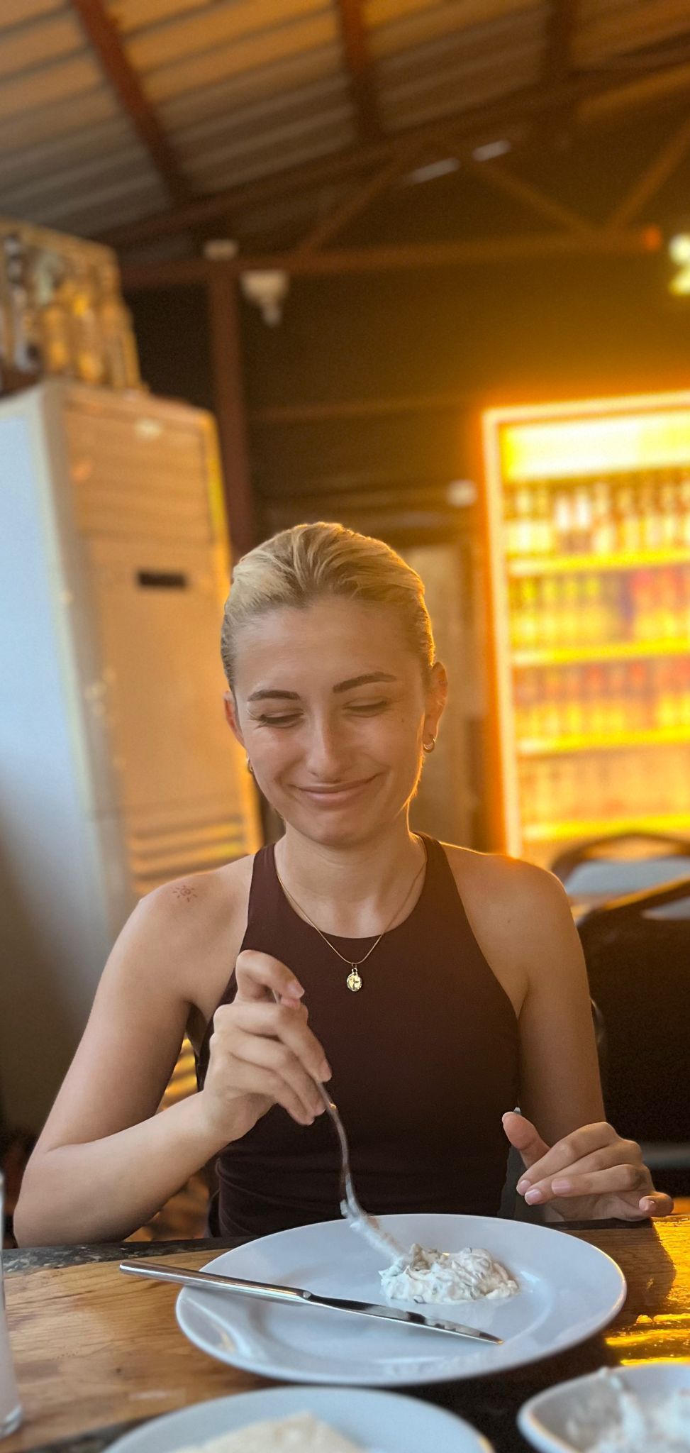 Sinem Topaloğlu'nun cinayetten 2 saat önceki fotoğrafı ve mesajı kahretti! Eve gelir diye dışarda yiyormuş 1