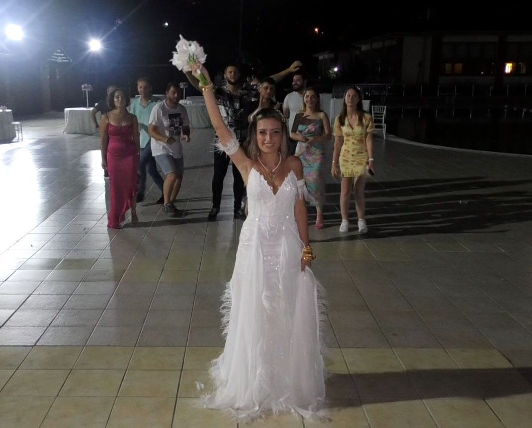 Sinem Topaloğlu'nun cinayetten 2 saat önceki fotoğrafı ve mesajı kahretti! Eve gelir diye dışarda yiyormuş 13