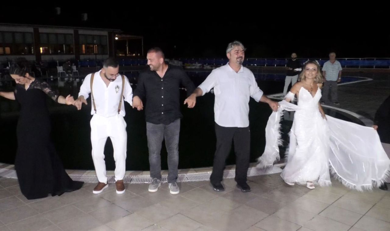 Sinem Topaloğlu'nun cinayetten 2 saat önceki fotoğrafı ve mesajı kahretti! Eve gelir diye dışarda yiyormuş 9