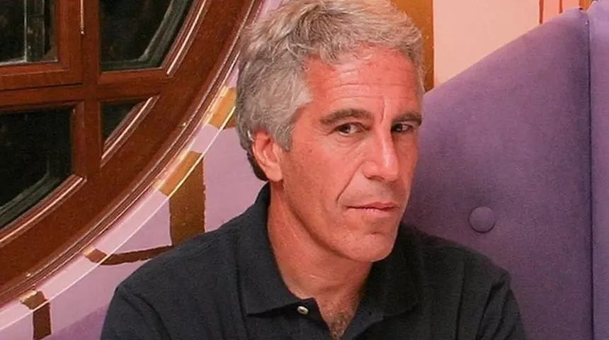Musk, Muhammed Bin Selman, Papa… Pedofili milyarderi Epstein'ın evinden çıkan fotoğraflar şoke etti! 1