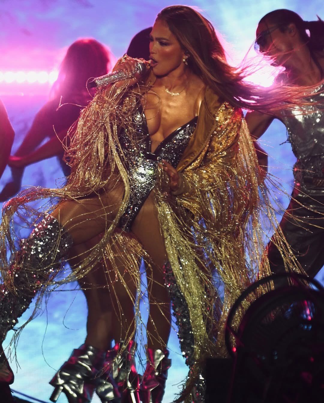 Jennifer Lopez'i 'Doluyuz' diyerek mağazaya almayan çalışan hakkında karar verildi! 4