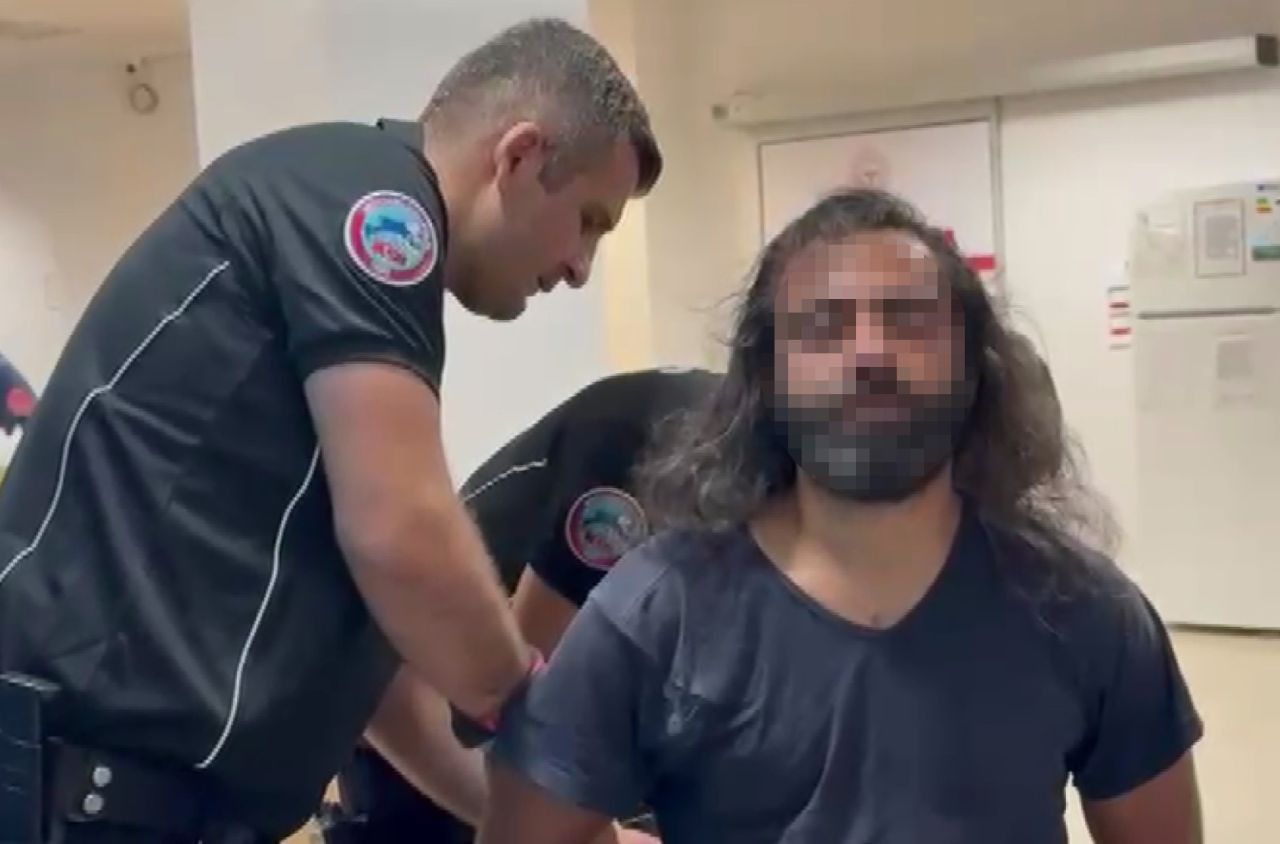 Eski eşinin çalıştığı restoranı basıp, önüne gelene ateş etti! Saldırı öncesi video çekmiş... 14