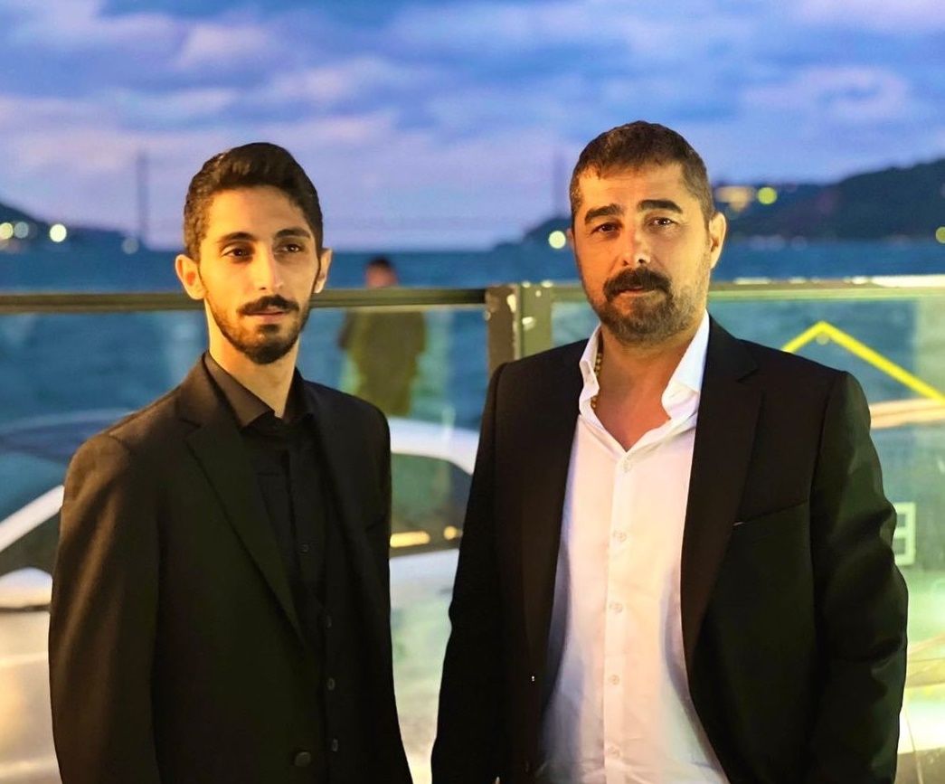 İbrahim Tatlıses, oğluna açtığı davayı kazandı! Mahkeme, Ahmet Tatlıses'in markalarının geçersiz olduğuna hükmetti, reklamlarına el koyulacak 4