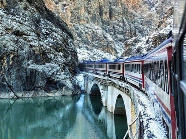 Kış tatilinizi şimdiden planlayın! Kars’ın büyüsüne yolculuk: Doğu Ekspresi ile masalsı bir kış serüveni 3