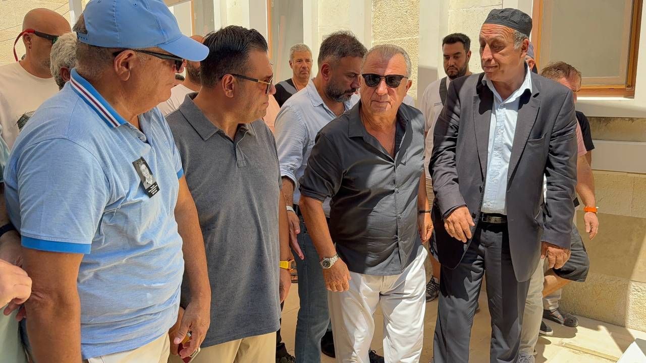 Efsane spiker Ümit Aktan'a veda... Mehmet Ağar ve Fatih Terim cenaze töreninde 5