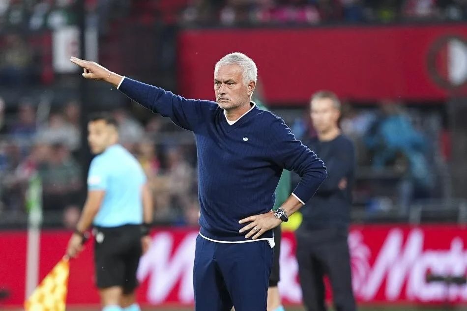 Jose Mourinho'nun tepkisi transferi iptal ettirdi! Yönetim neye uğradığını şaşırdı: "Siz benimle dalga mı geçiyorsunuz?" 3