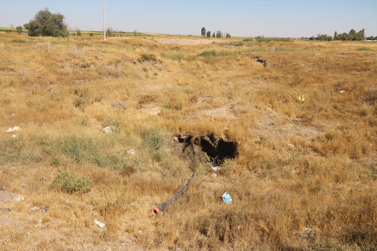 Balıkesir depremi sonrası oldu! Eskişehir'de ürküten görüntü! Bir anda ortaya çıktı! Adeta bir dev! 3