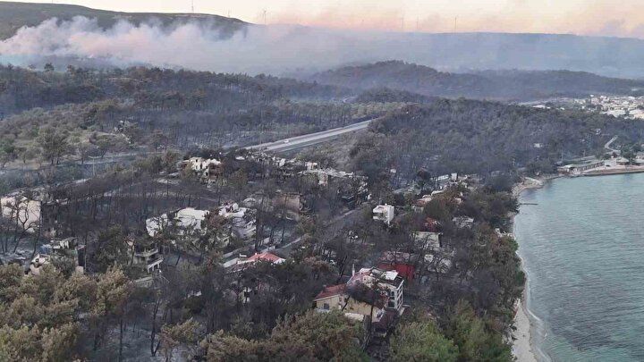 Çanakkale’de alevlerin izleri gün ağarınca ortaya çıktı: Güzelyalı’daki villalar küle döndü! Dron görüntüleri yürek yaktı 10