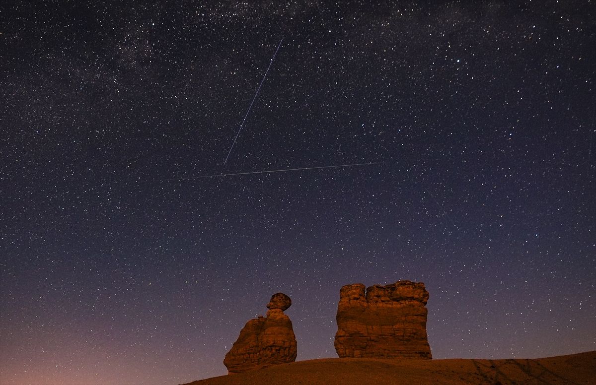 Türkiye'nin dört bir köşesinden meteor yağmurunun büyüleyici kareleri 11