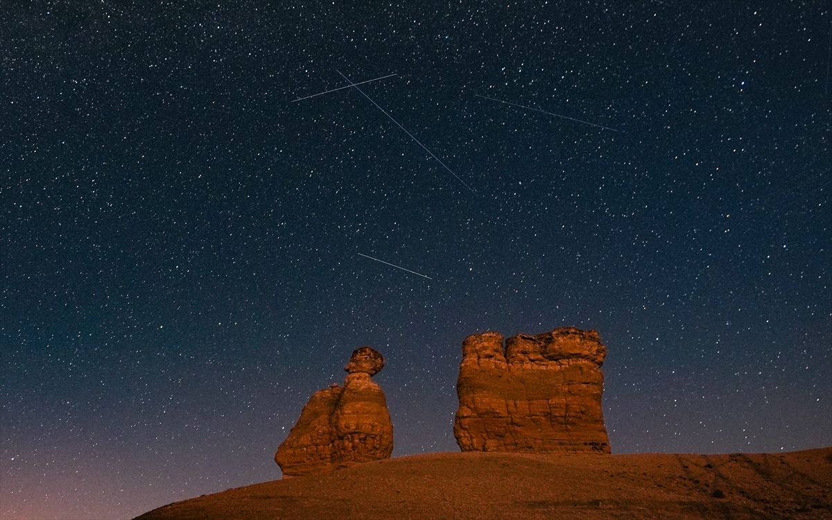 Türkiye'nin dört bir köşesinden meteor yağmurunun büyüleyici kareleri 14
