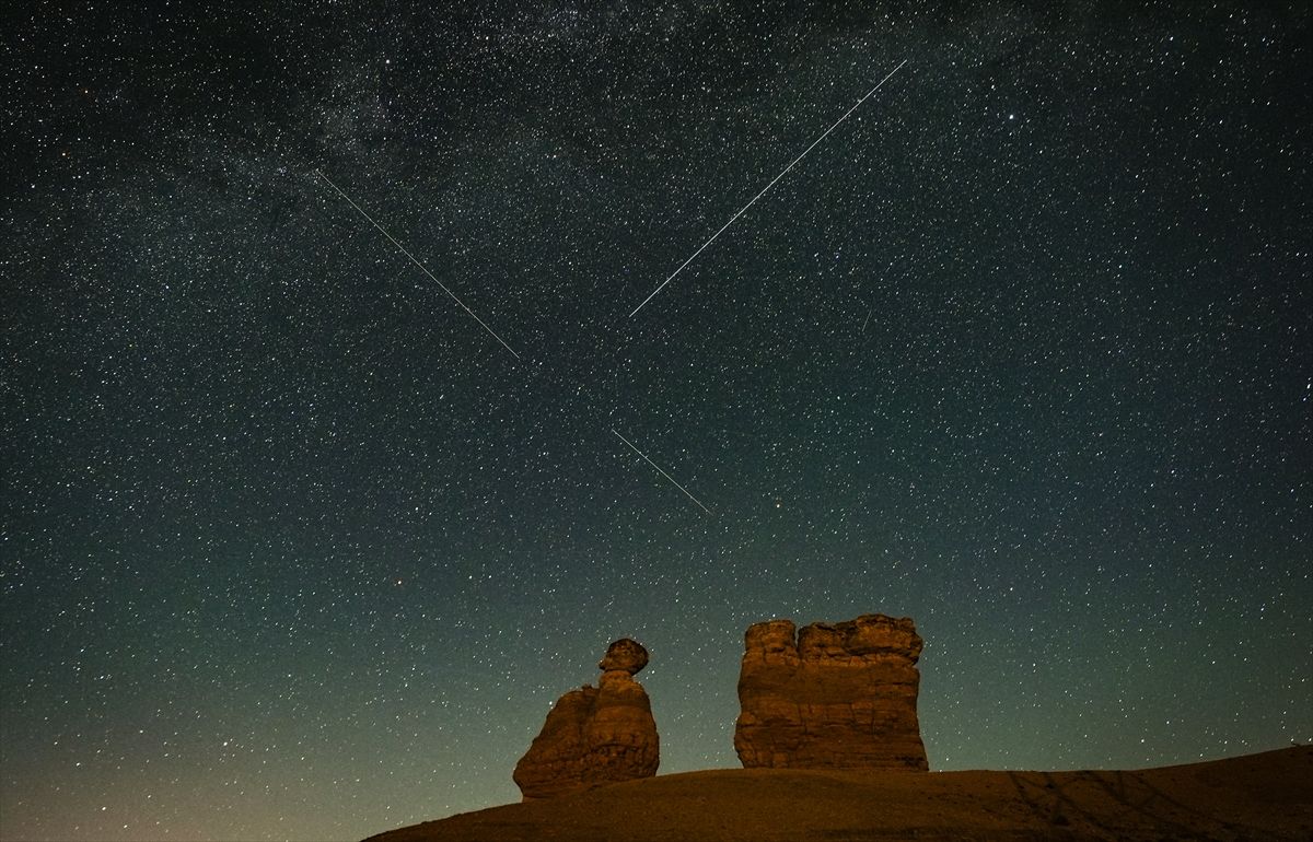 Türkiye'nin dört bir köşesinden meteor yağmurunun büyüleyici kareleri 18