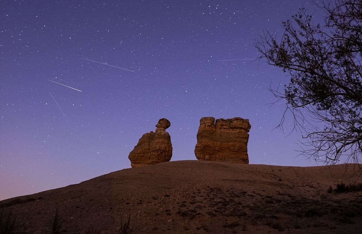 Türkiye'nin dört bir köşesinden meteor yağmurunun büyüleyici kareleri 19