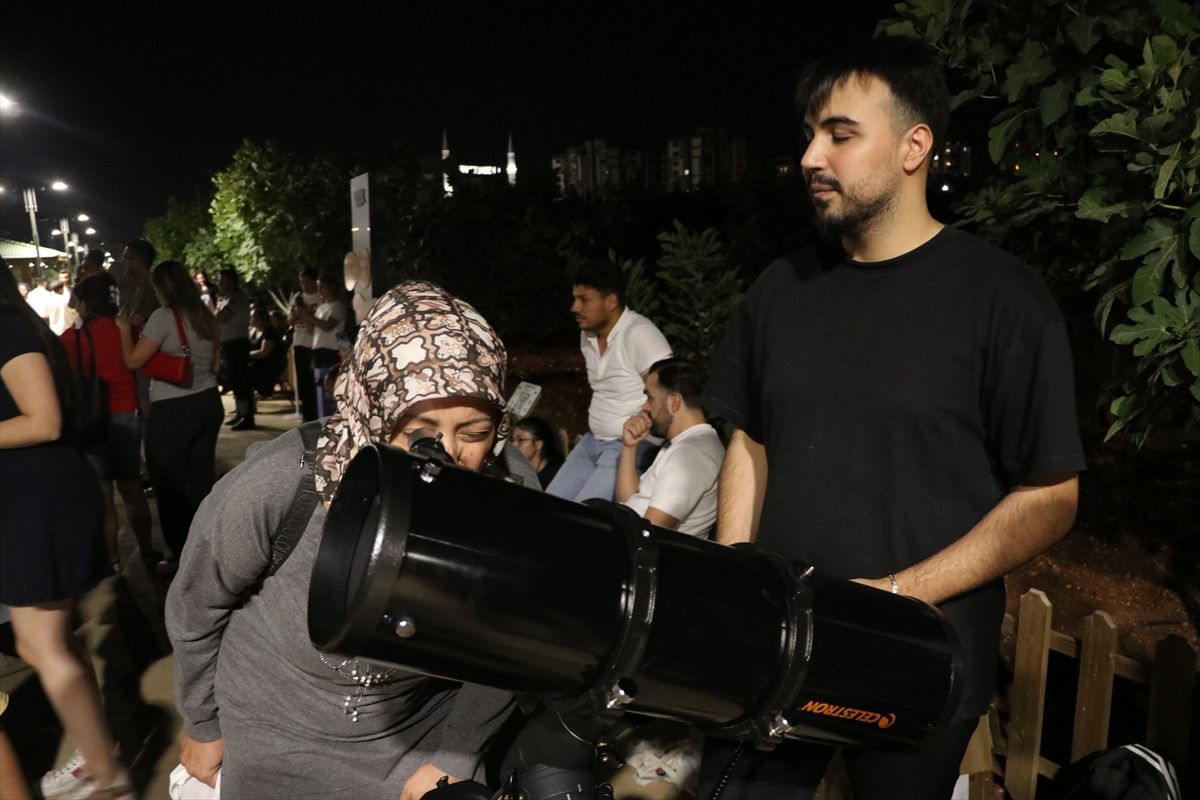 Türkiye'nin dört bir köşesinden meteor yağmurunun büyüleyici kareleri 36