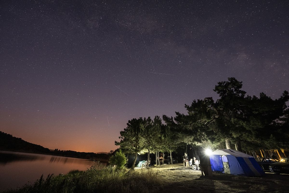 Türkiye'nin dört bir köşesinden meteor yağmurunun büyüleyici kareleri 49