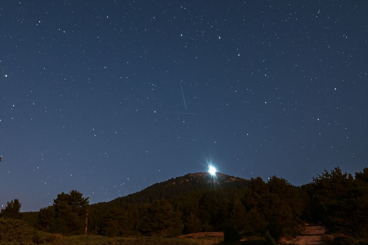 Türkiye'nin dört bir köşesinden meteor yağmurunun büyüleyici kareleri 9