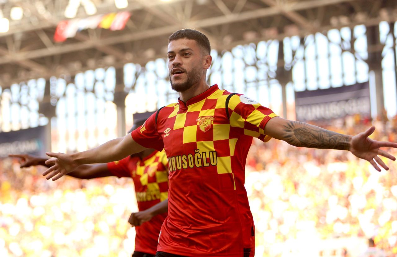 Göztepe 2.5 milyon euroya aldı, 10 katına sattı! Transferde Romulo bereketi; satış detayları belli oldu 5