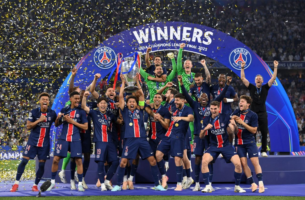Nefes nefese bir final… 90+4’te mucize geri dönüş! Süper kupa penaltılarla Paris’e gitti! 3