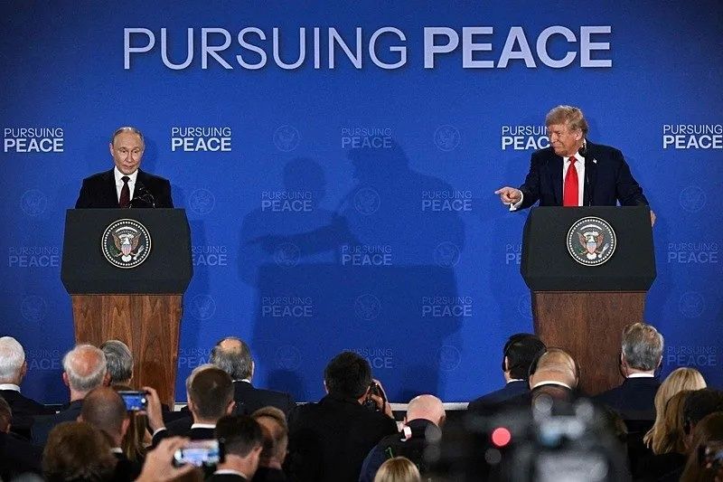 Alaska zirvesinden ateşkes çıkmadı! Putin yemek bile yemeden ayrıldı! Trump, FOX News'e konuştu: 10'da 10 görüşme! 10