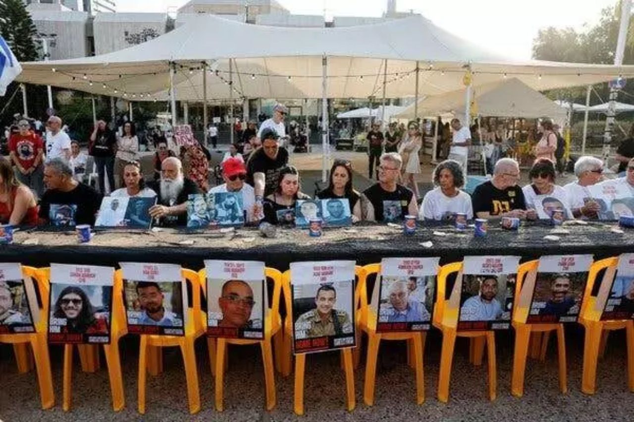 İsrail'de hayat durdu! Yeni işgal planı rehine ailerini ayağa kaldırdı! 32 kişi gözaltında 9