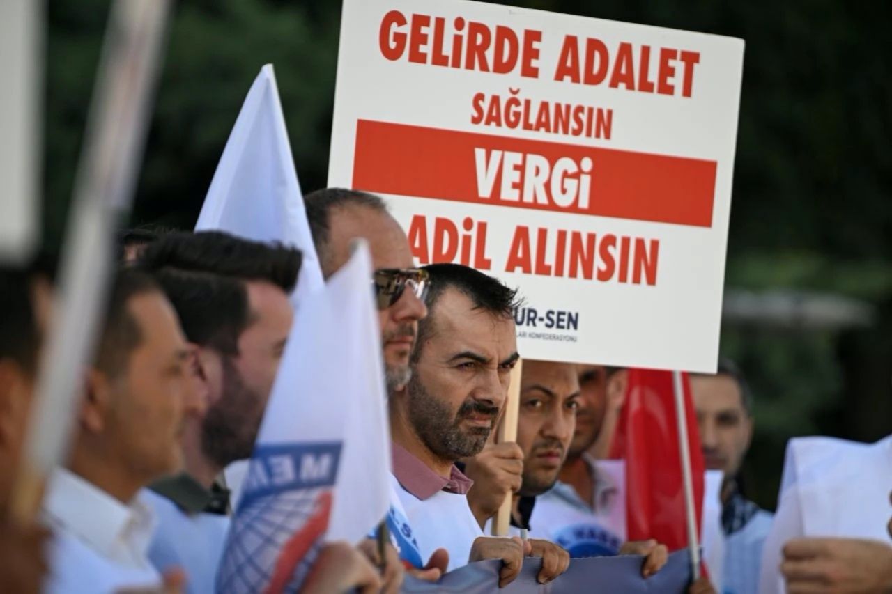 Memurlar bugün iş bırakıyor! Zammı yeterli bulmadılar, meydanlara çıkma kararı aldılar 5