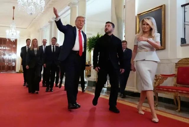 Beyaz Saray görüşmesi sonrası Trump'tan Putin-Zelenski sürprizi! "Görüşme olabilir" diyerek duyurdu! Tarihi zirve İstanbul'da mı olacak? 5