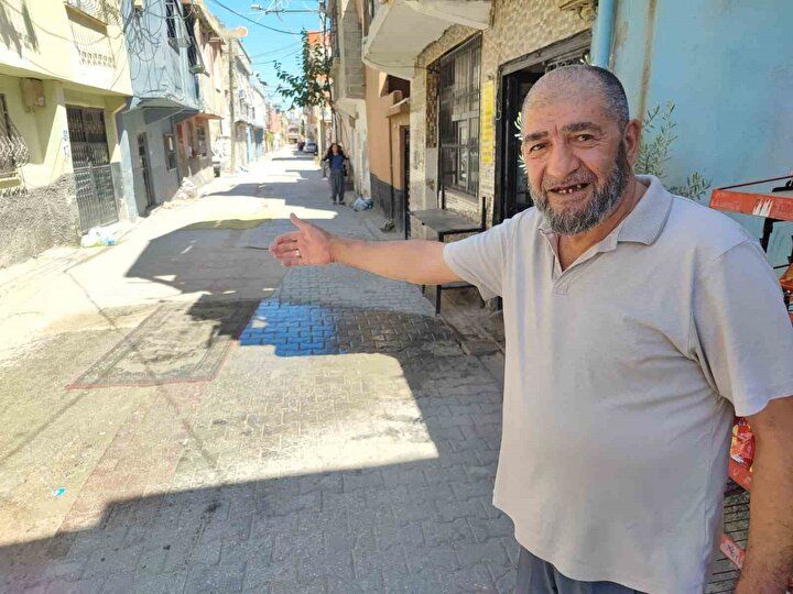 CHP’li Adana Büyükşehir Belediyesi'nde hizmet yok, vatandaşa çile çok! Yolu halıyla örttüler... 5