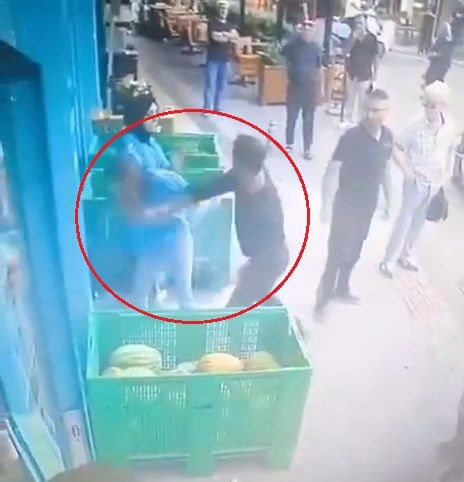 Eski sevgilisini çalıştığı markette darp etti! Engel olmaya çalışan müşteriyi bıçakladı! Mahkemeden şaşırtan karar 2