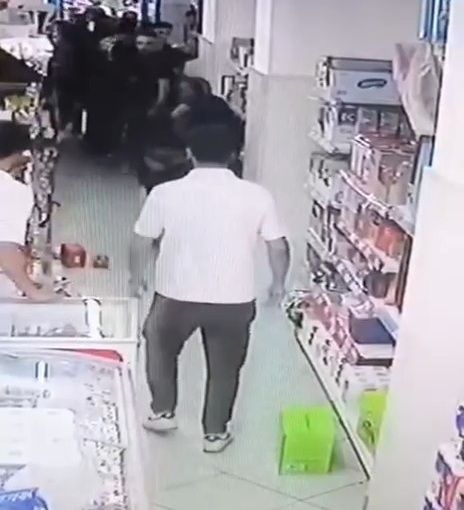 Eski sevgilisini çalıştığı markette darp etti! Engel olmaya çalışan müşteriyi bıçakladı! Mahkemeden şaşırtan karar 5