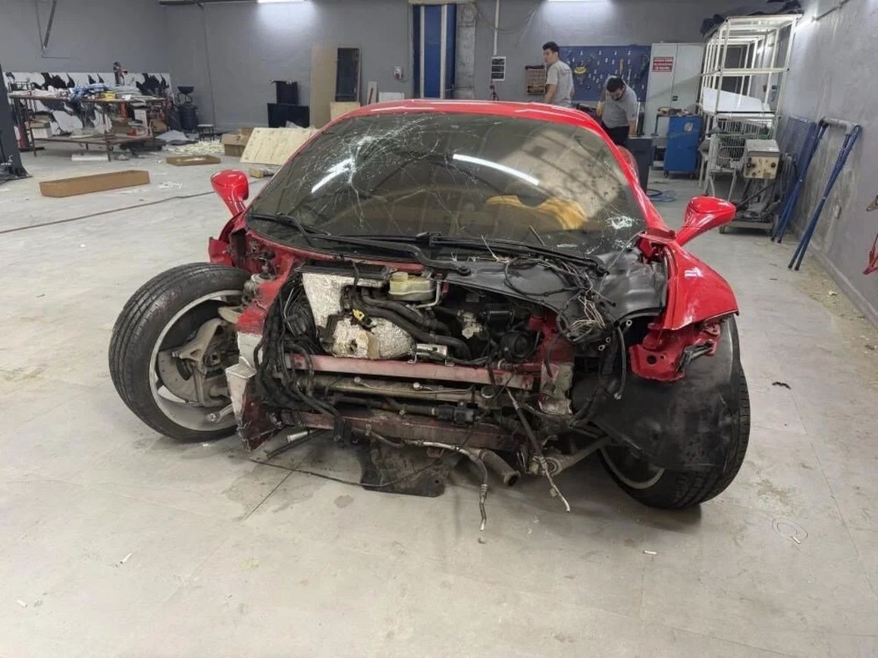 Kazalı Ferrari’ye sürpriz talip! Ünlü futbolcu satın aldı, fiyat şaşırttı 3
