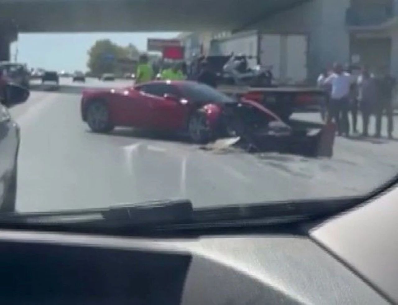 Kazalı Ferrari’ye sürpriz talip! Ünlü futbolcu satın aldı, fiyat şaşırttı 5