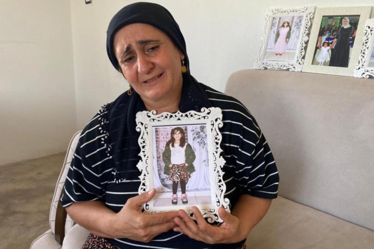 Narin 1 yıl önce bugün kaybolmuştu... Anne Yüksel Güran cezaevinde babaya ne dedi? Kolu kırılan Arif Güran açıkladı... 7