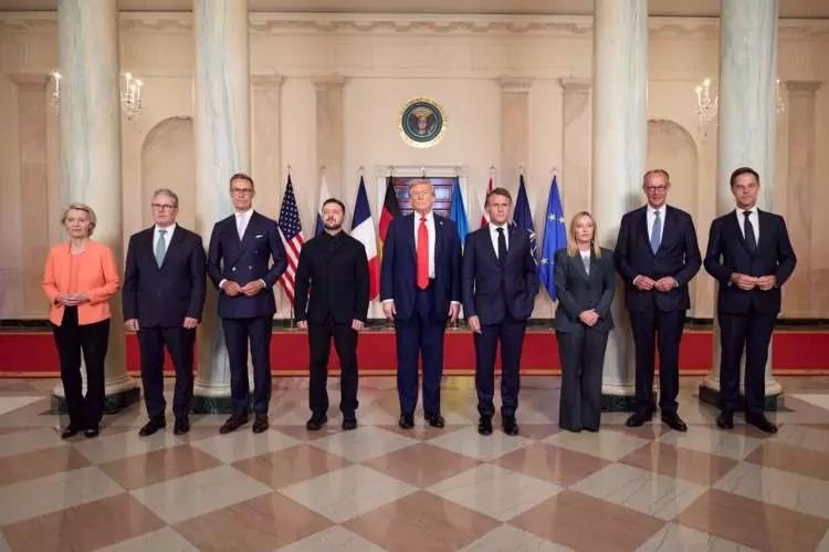 Avrupa liderleri “kuş beyinli” diplomasiyle mi hareket ediyor? İngiliz The Guardian’dan Trump analizinde sert eleştiri! 13