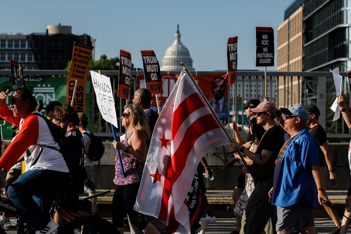 Washington’da “Ulusal Muhafızları istemiyoruz” protestosu! Trump’ın göçmen politikası öfke topladı 1