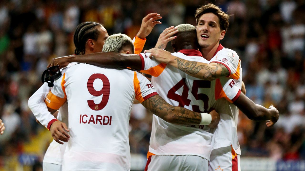 Rıdvan Dilmen canlı yayında kendinden geçti: "Galatasaray gibisi Avrupa'da bile yok! Adamlar gol yemiyor, pozisyonları özetlere sığmıyor" 4