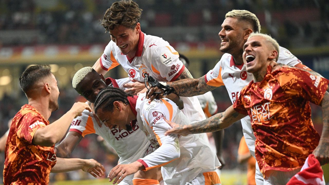Ahmet Çakar'dan şok iddia: "Victor Osimhen gol atınca Yunus Akgün somurtuyor! Bunun tek sebebi Galatasaray'daki maaş adaletsizliği" 1
