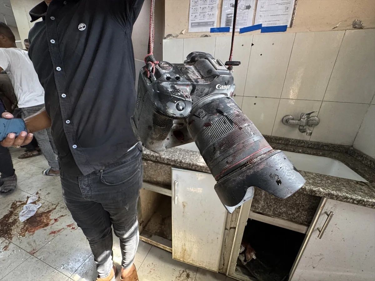 Kare kare İsrail vahşeti... Peş peşe bombalanan Nasır Hastanesi'nden kahreden görüntüler! 8
