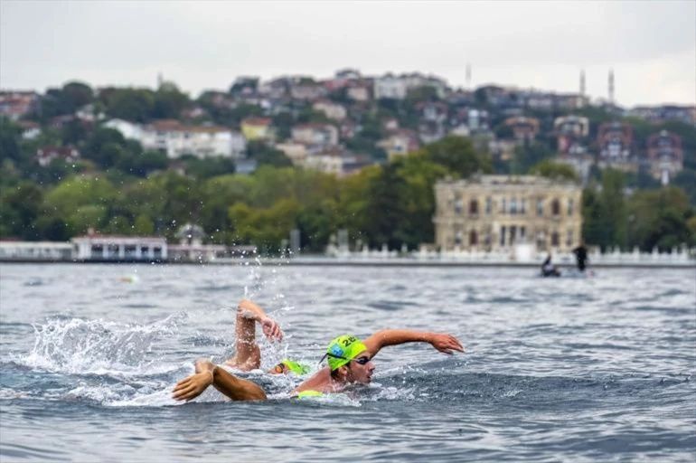 İstanbul Boğazı'nda yüzme yarışında kayıp dehşeti: Rus yüzücü Svechnikov’dan hâlâ haber yok! 2
