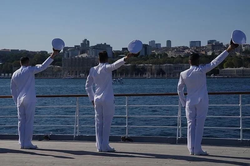 Zafer haftasında denizde milli teknoloji şöleni: TEKNOFEST Mavi Vatan bugün başlıyor! TCG Anadolu ve donanmanın yıldızlarını ziyaret edebilirsiniz... 7