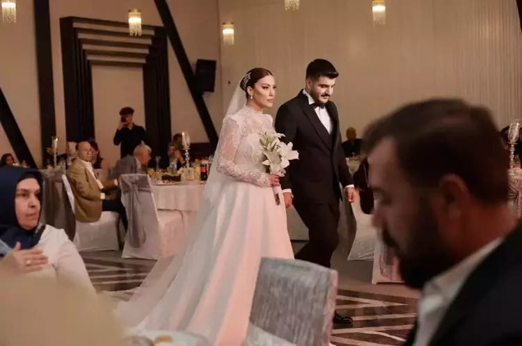Fenomen Banu Parlak'a aşiret düğünü! Kilo aldı, görenler tanımakta güçlük çekti 5