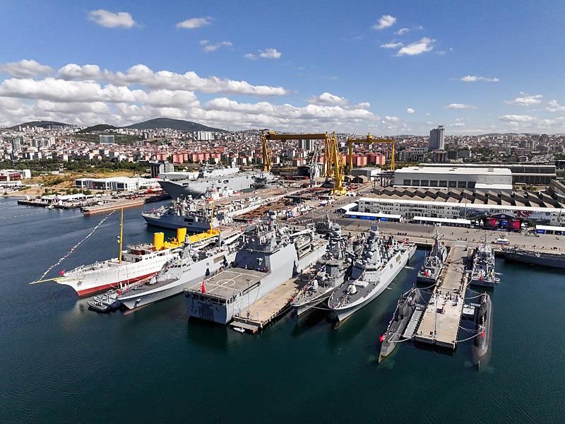 Zafer haftasında milli gurur: TCG Anadolu dahil donanmanın yıldızları TEKNOFEST Mavi Vatan’da! Cumhurbaşkanı Erdoğan'ın konuşmasıyla festival başlıyor... 4