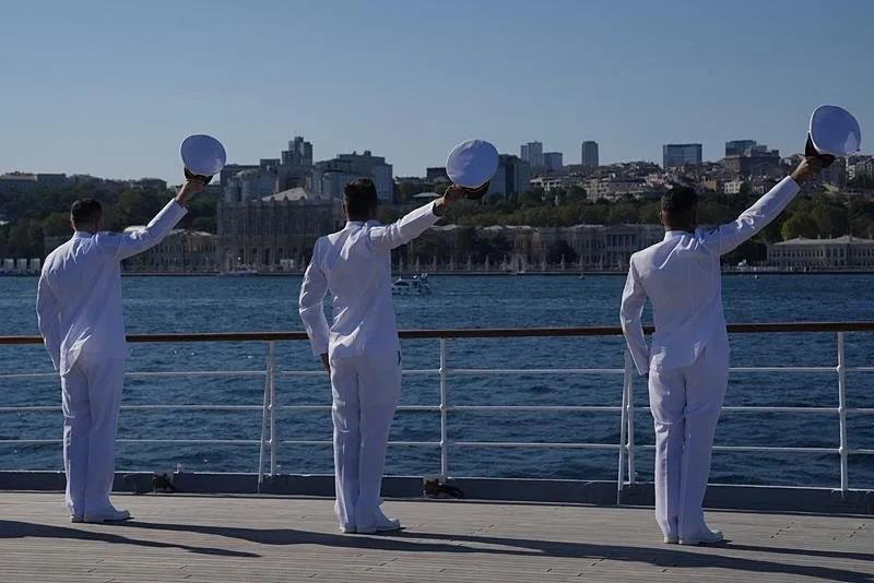 Zafer haftasında milli gurur: TCG Anadolu dahil donanmanın yıldızları TEKNOFEST Mavi Vatan’da! Cumhurbaşkanı Erdoğan'ın konuşmasıyla festival başlıyor... 9