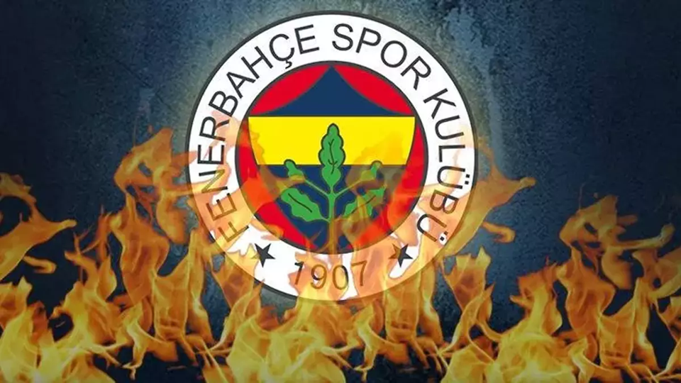 Fenerbahçe'de Tam Bir Çöküş! Yıldız Futbolcular Yedek Kulübesinde Birbirine Girdi 2