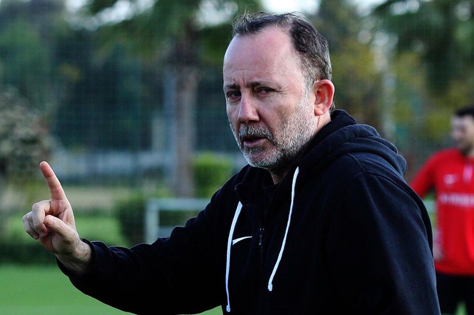 Sergen Yalçın Gelir Gelmez O İsmin Transfer Edilmesini İstedi 4