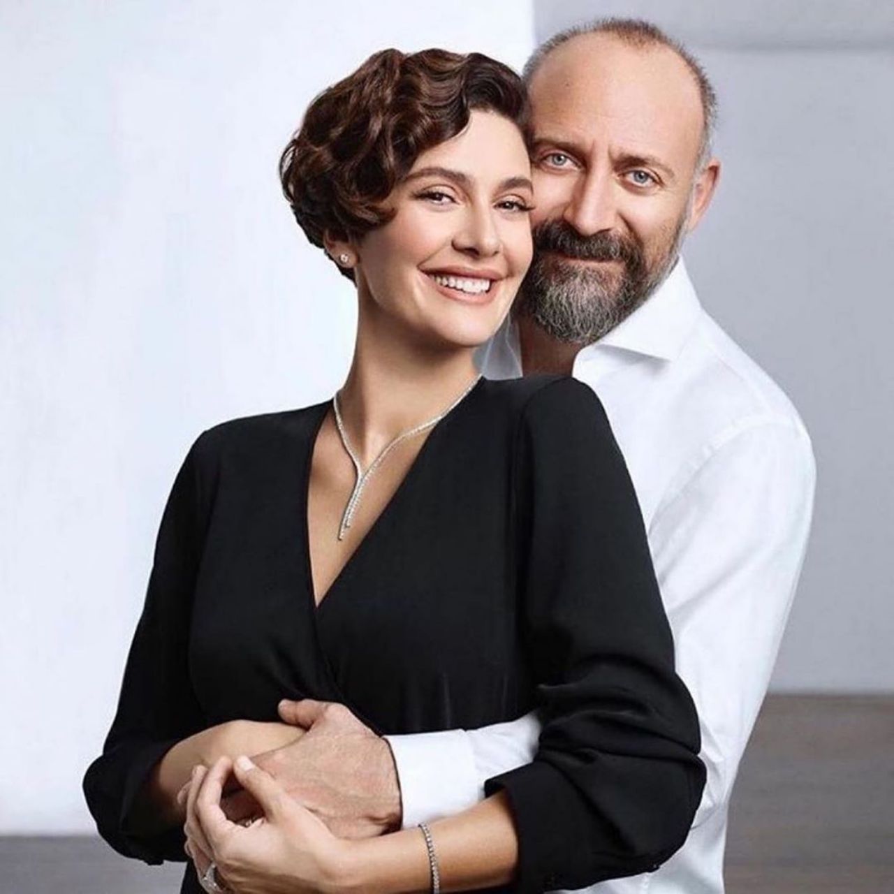 Stres, kaygı ve bastırılmış duygularıyla mücadele eden Bergüzar Korel'den dikkat çeken paylaşım! 3