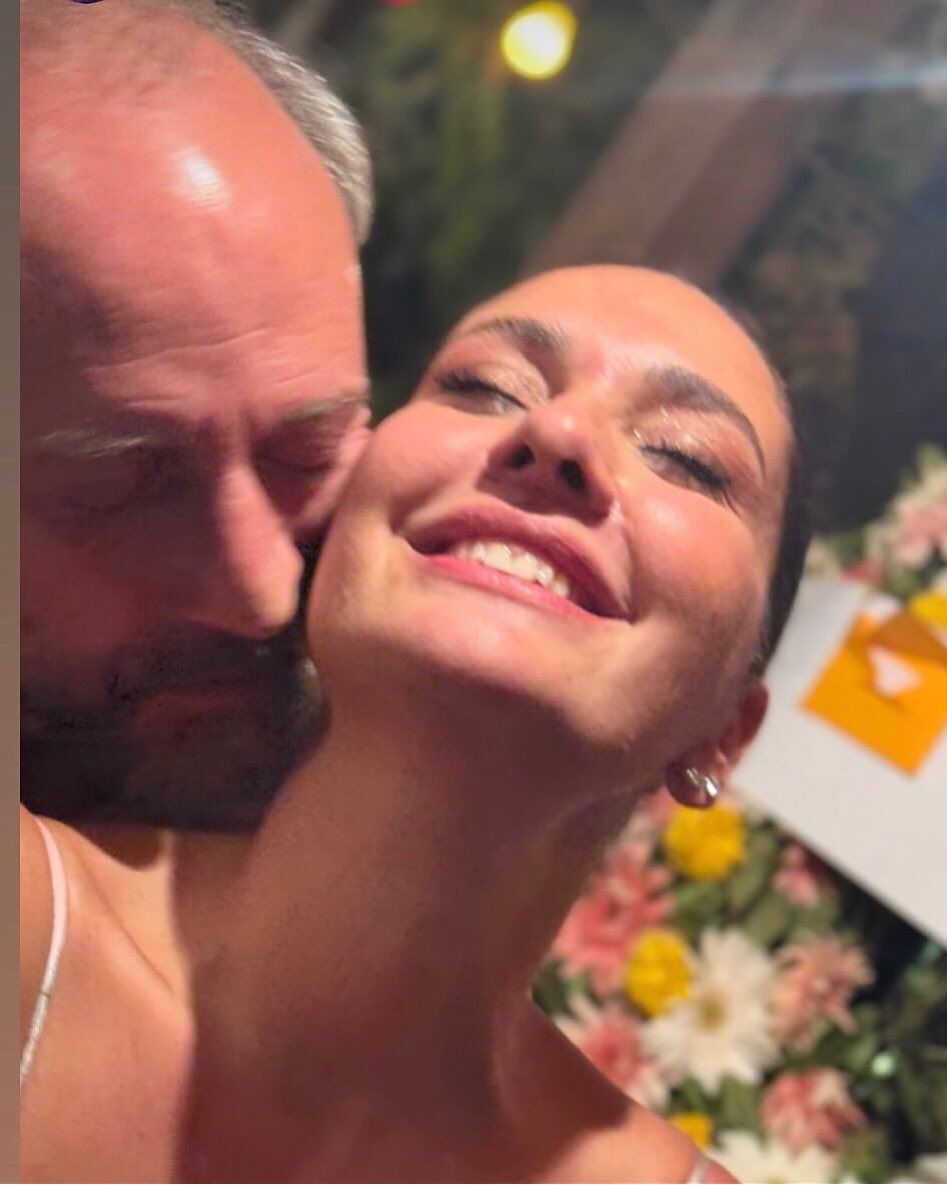 Stres, kaygı ve bastırılmış duygularıyla mücadele eden Bergüzar Korel'den dikkat çeken paylaşım! 4