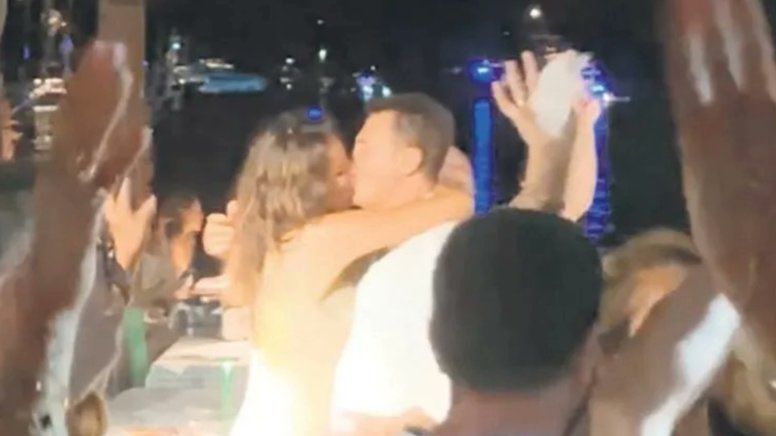 Fikret Orman ile öpüşürken görüntülenince tepki çekti! Güzide Duran isyan etti: Boşanmak istiyorum boşanamıyorum 3