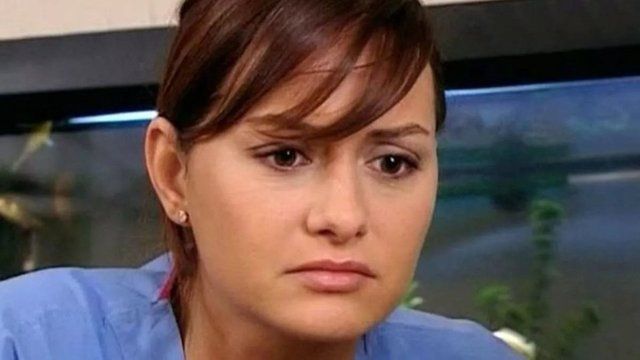 Doktorlar dizisindeki Ela karakteriyle büyük çıkış yakalamıştı! İzzet Özilhan ile evliliği için kariyerinden vazgeçen Yasemin Özilhan'ın boşanma haberine yorum yağdı 5