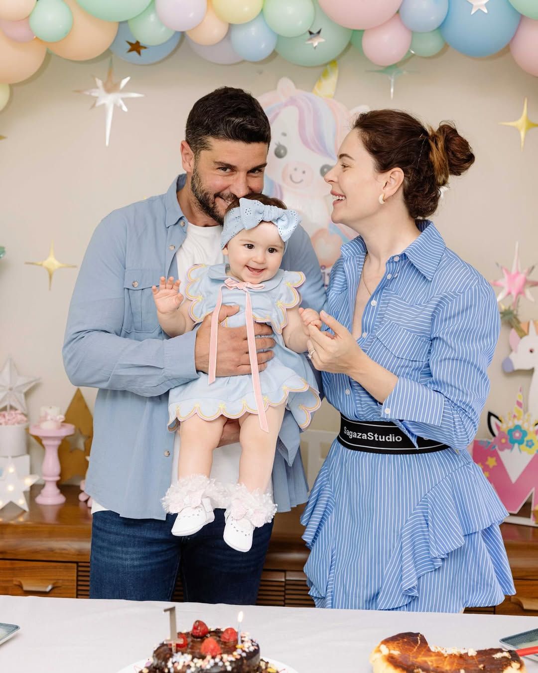 Berk Oktay ve Yıldız Çağrı Atiksoy'dan boşanma iddialarına romantik yanıt! Kırgızistan'da aşk pozu 5